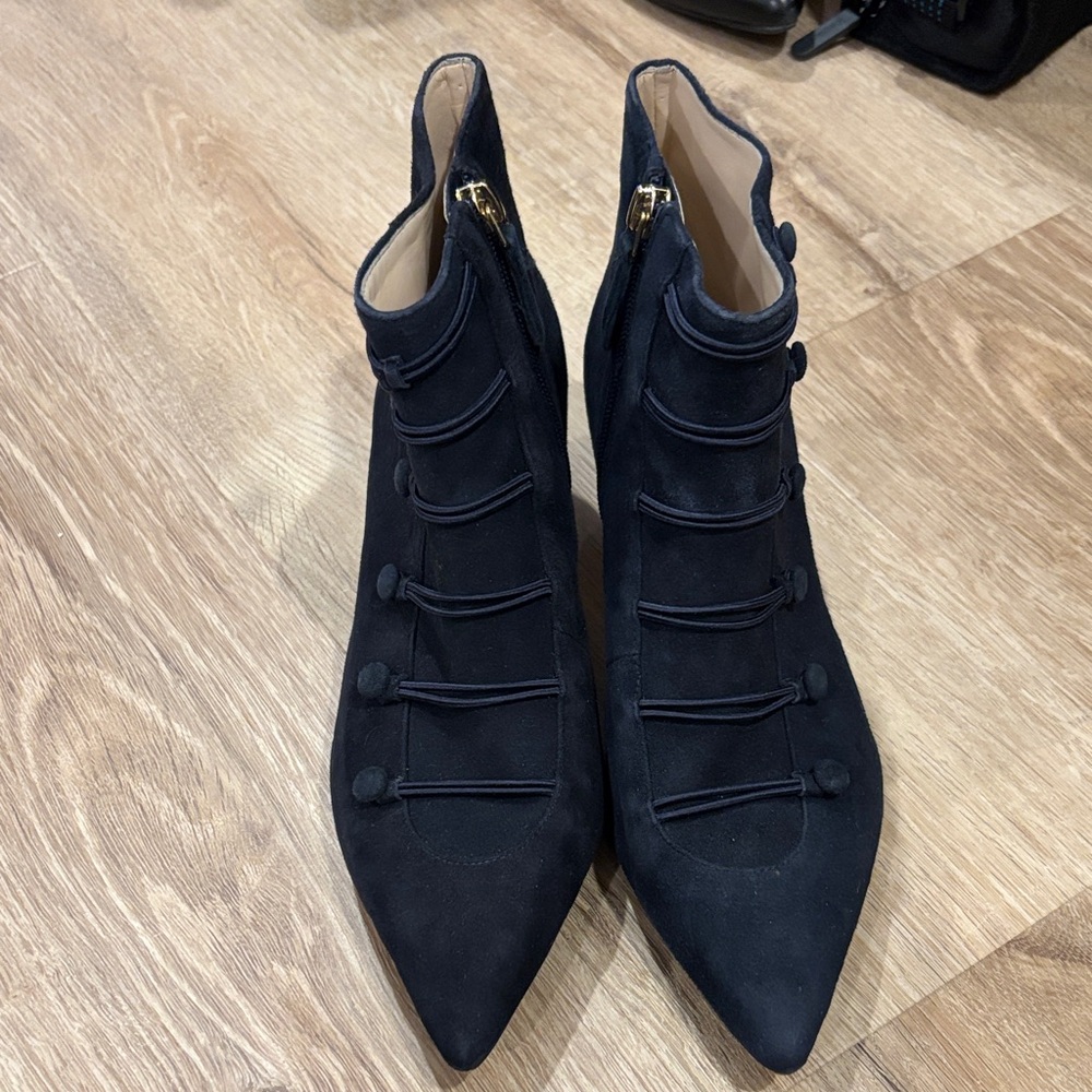 Nine West Zadan Blue Suede Pointed Toe Military Button Boot Kitten Heel Size 7.5